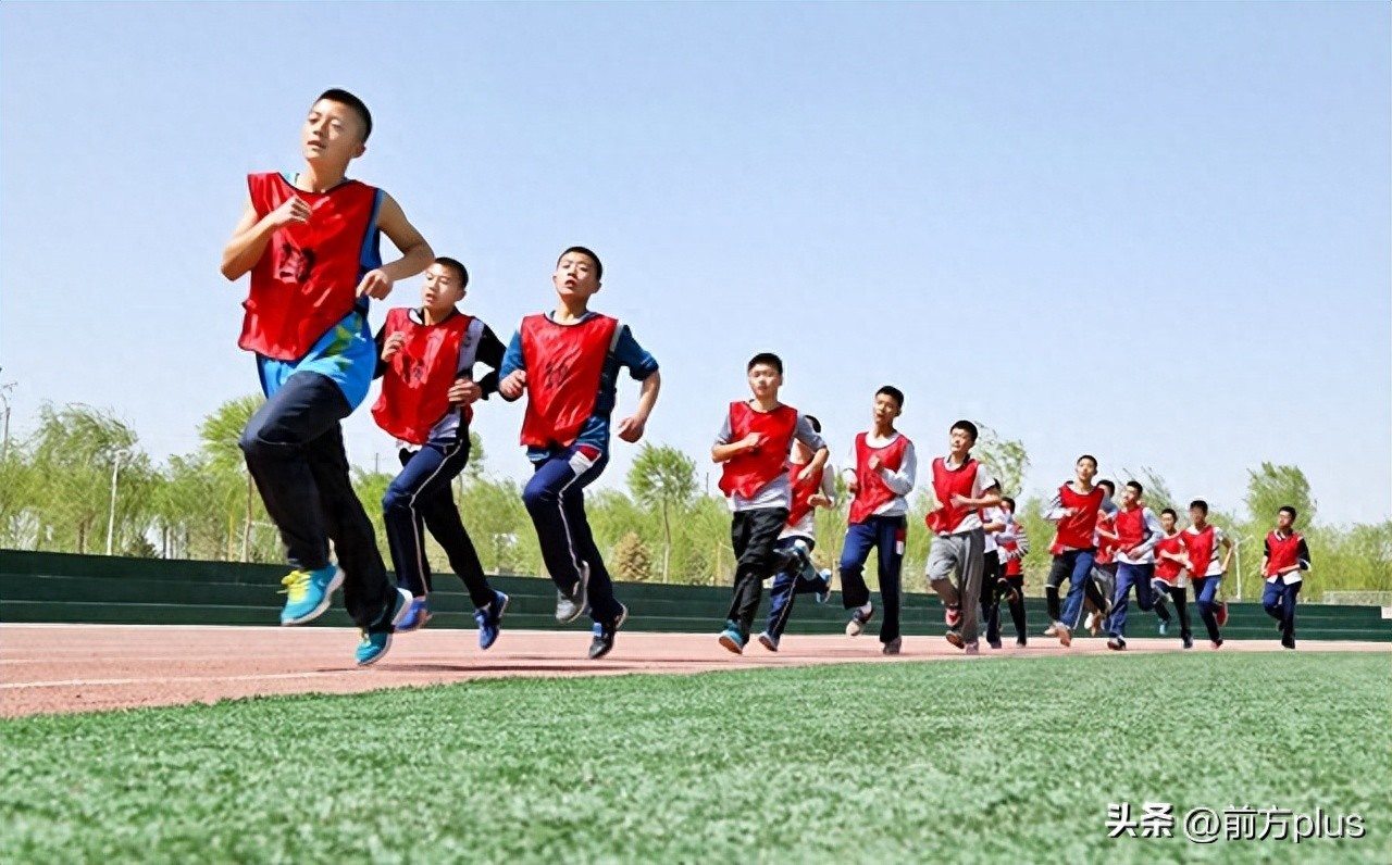 教育部，体育教师待遇应等同于其他学科教师