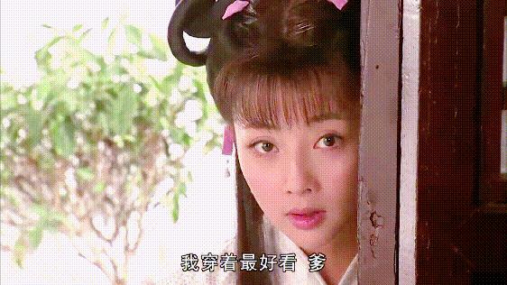 殷桃春晚彩排回眸魅力瞬间，璀璨星光照亮舞台，感染人心的一笑