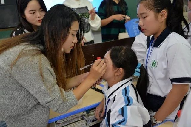 老师镜头下的童年时光，小学住校的美好回忆